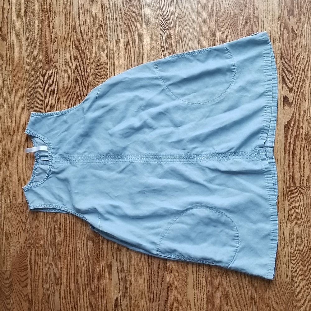 (L) RVCA Lightweight Cottagecore Light Wash Keyhole Cutout High Neck Travel